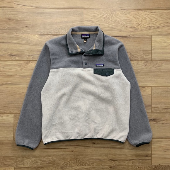 Patagonia Sweaters - Patagonia Synchilla Fleece “Light Tan-Grey” (S)